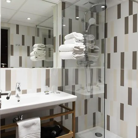 Hotel Mercure Lyon 4*