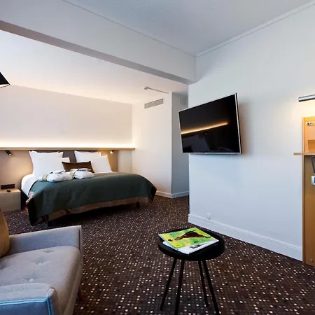 Mercure Lyon Hotel 4*
